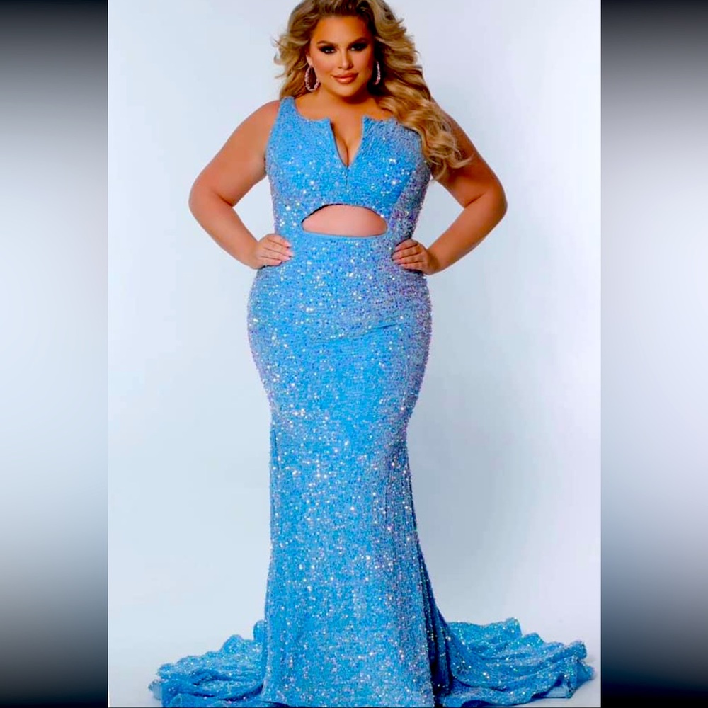 Jonathan Kayne for Sydney formal dress/prom size 18 org $478. Beautiful!!